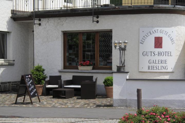 Hotel Galerie Riesling Trittenheim Exterior foto